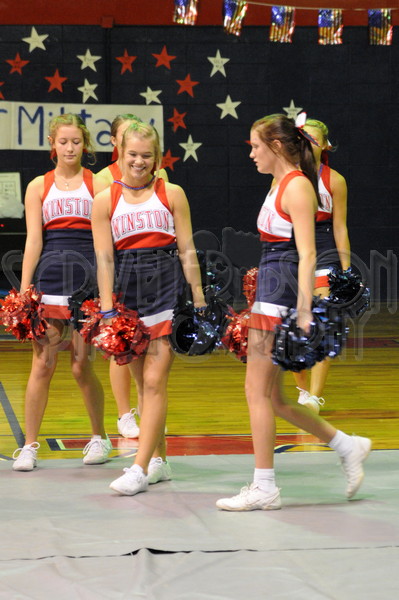 8-28 WA Pep Rally 157.JPG - SCRIVENER D300